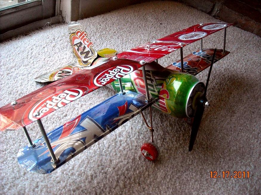 Name:  popcanbiplane.jpg
Views: 138
Size:  161.6 
